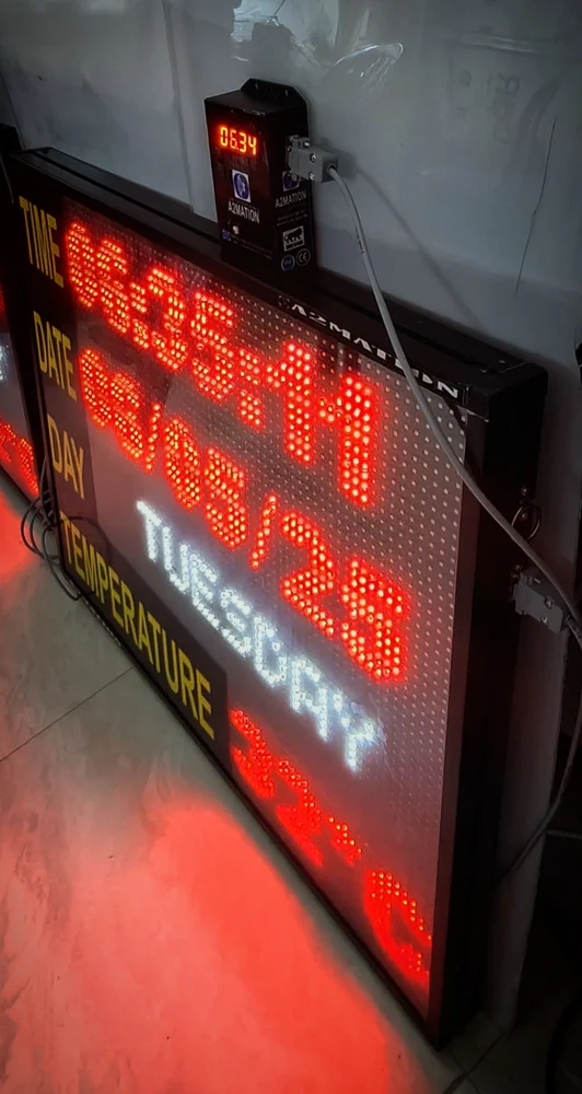 customised-digital-clock-1000x1000 (2)